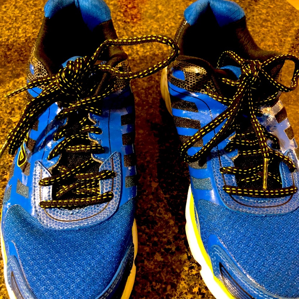 Blue women Fila Tennis shoes